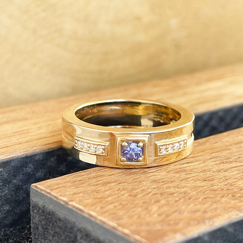 Tanzanite and Diamond Mens ring