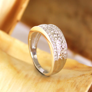 Animal Track With Diamond Border White Gold Ring