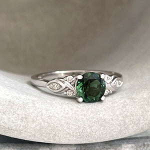 Brocade Diamond Shoulder Round Cut Green Tourmaline And Diamond Ring