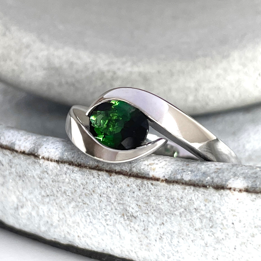 Curvaceous Split Band Oval Green Tourmaline White Gold Ring