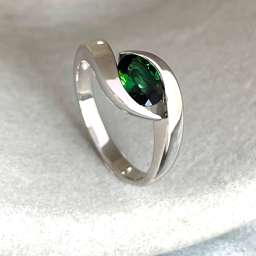 Curvaceous Split Band Oval Green Tourmaline White Gold Ring