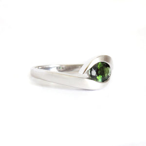 Curvaceous Split Band Oval Green Tourmaline White Gold Ring