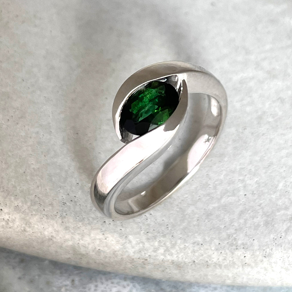 Curvaceous Split Band Oval Green Tourmaline White Gold Ring