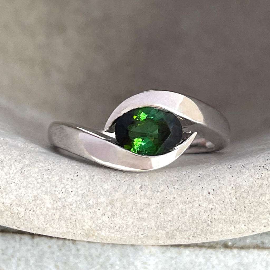 Curvaceous Split Band Oval Green Tourmaline White Gold Ring