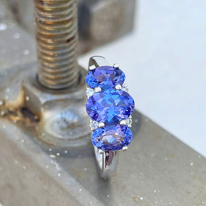 Tanzanite and diamond ring