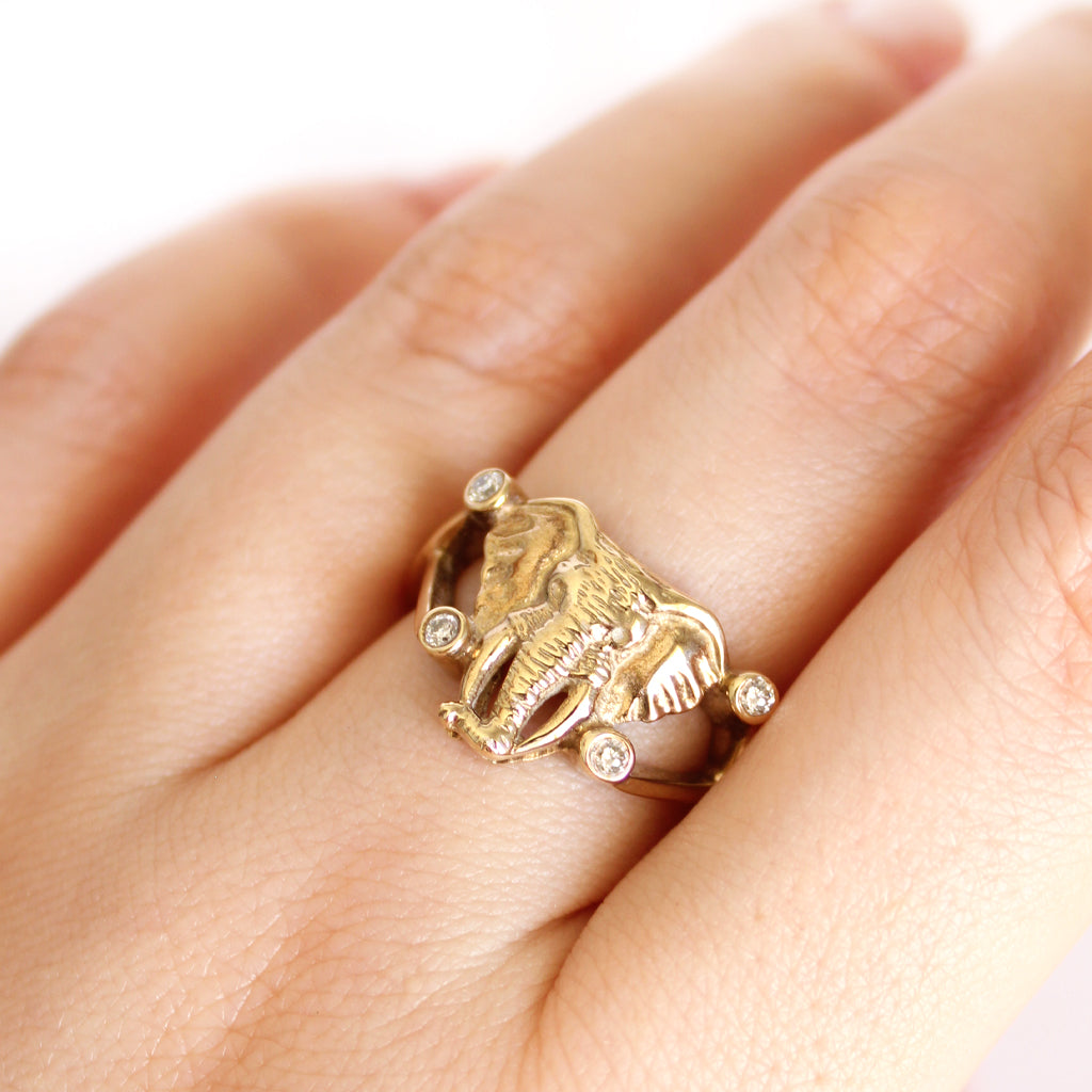 Elephant Head With Double Diamond Highlight Yellow Gold Ring