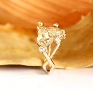 Elephant Head With Double Diamond Highlight Yellow Gold Ring