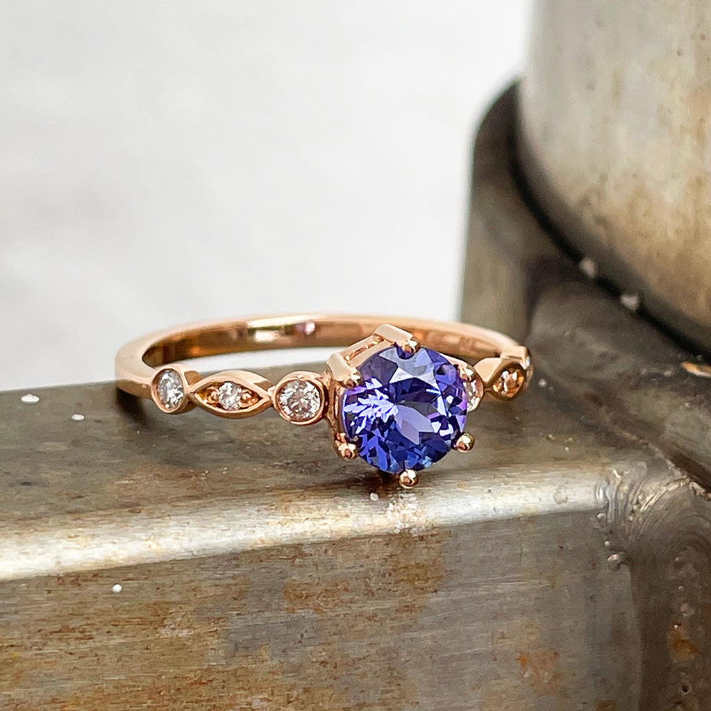 Tanzanite and Diamond band ring