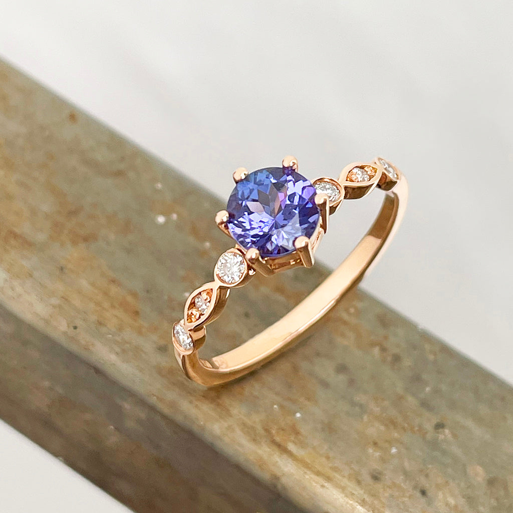 Tanzanite and Diamond band ring