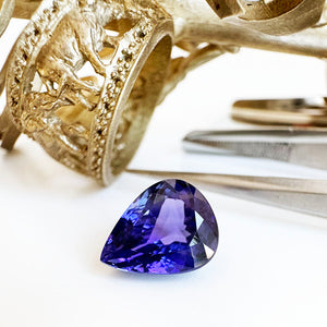 Tanzanite - violet/BLUE Pear Cut - 4.080ct