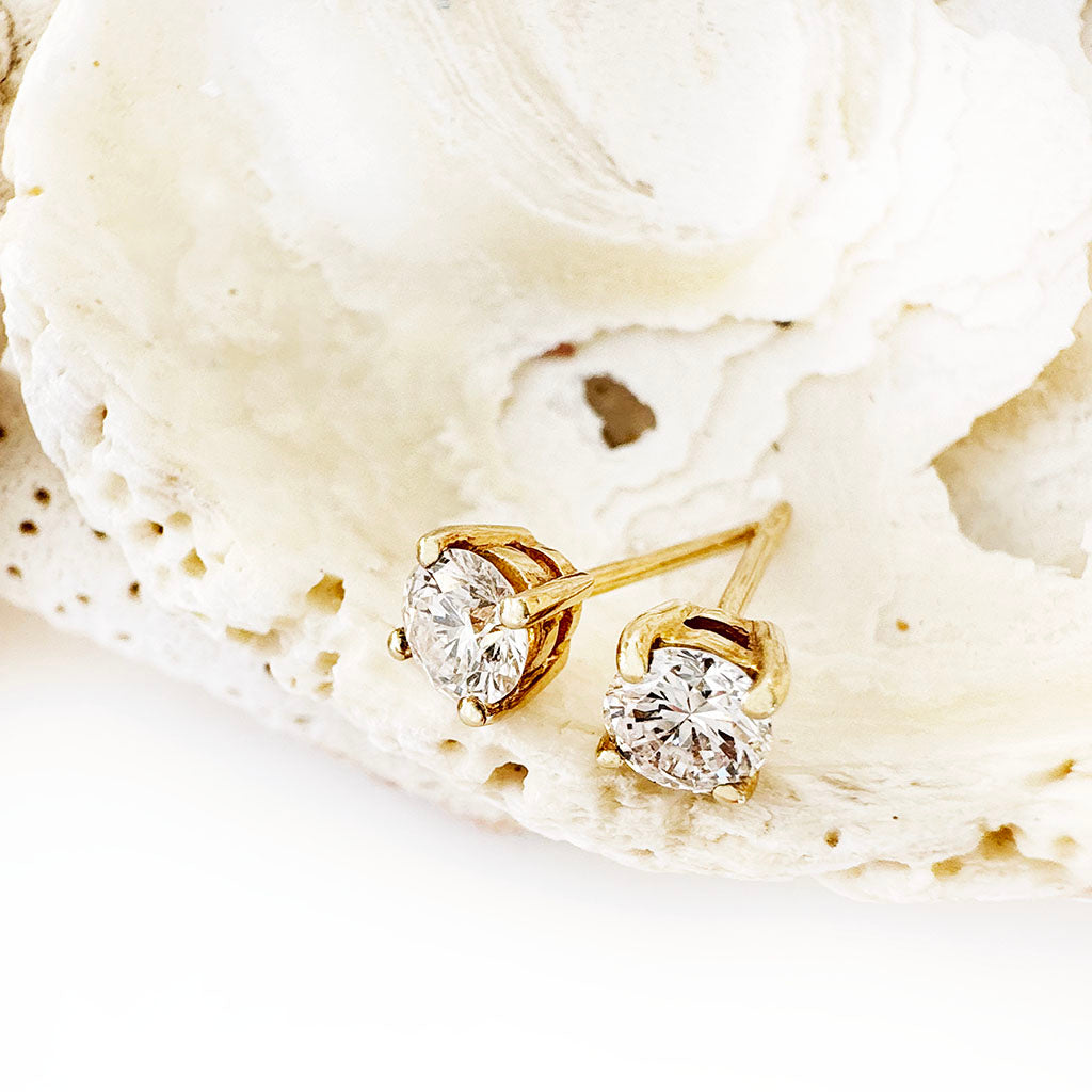 Simply Elegant White Diamond Yellow Gold Stud Earrings