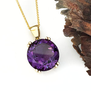 Classic Round Cut Double Claw Amethyst Yellow Gold Pendant