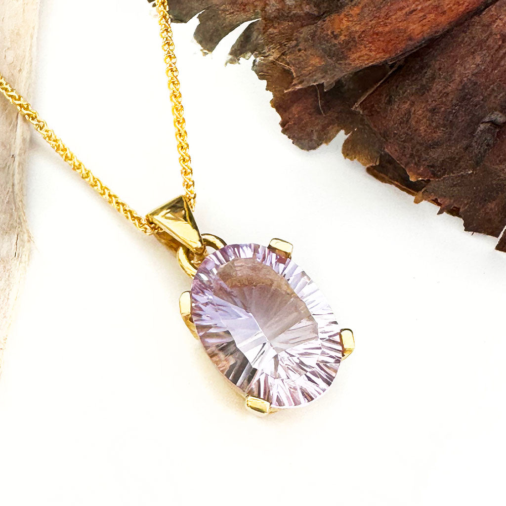 Striking Laser Cut Oval Pink Amethyst Yellow Gold Pendant