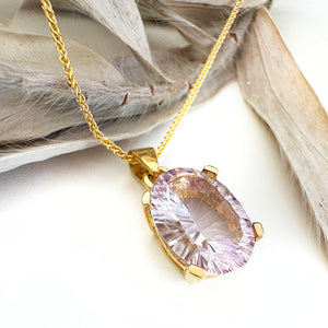 Striking Laser Cut Oval Pink Amethyst Yellow Gold Pendant