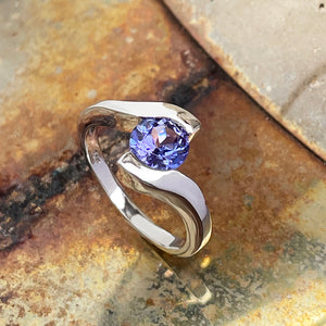 Tanzanite White gold ring