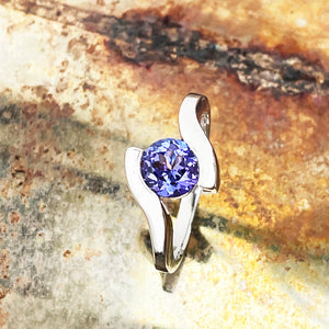 Tanzanite White gold ring