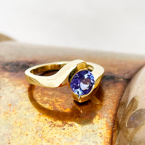 Tanzanite Yellow Gold ring
