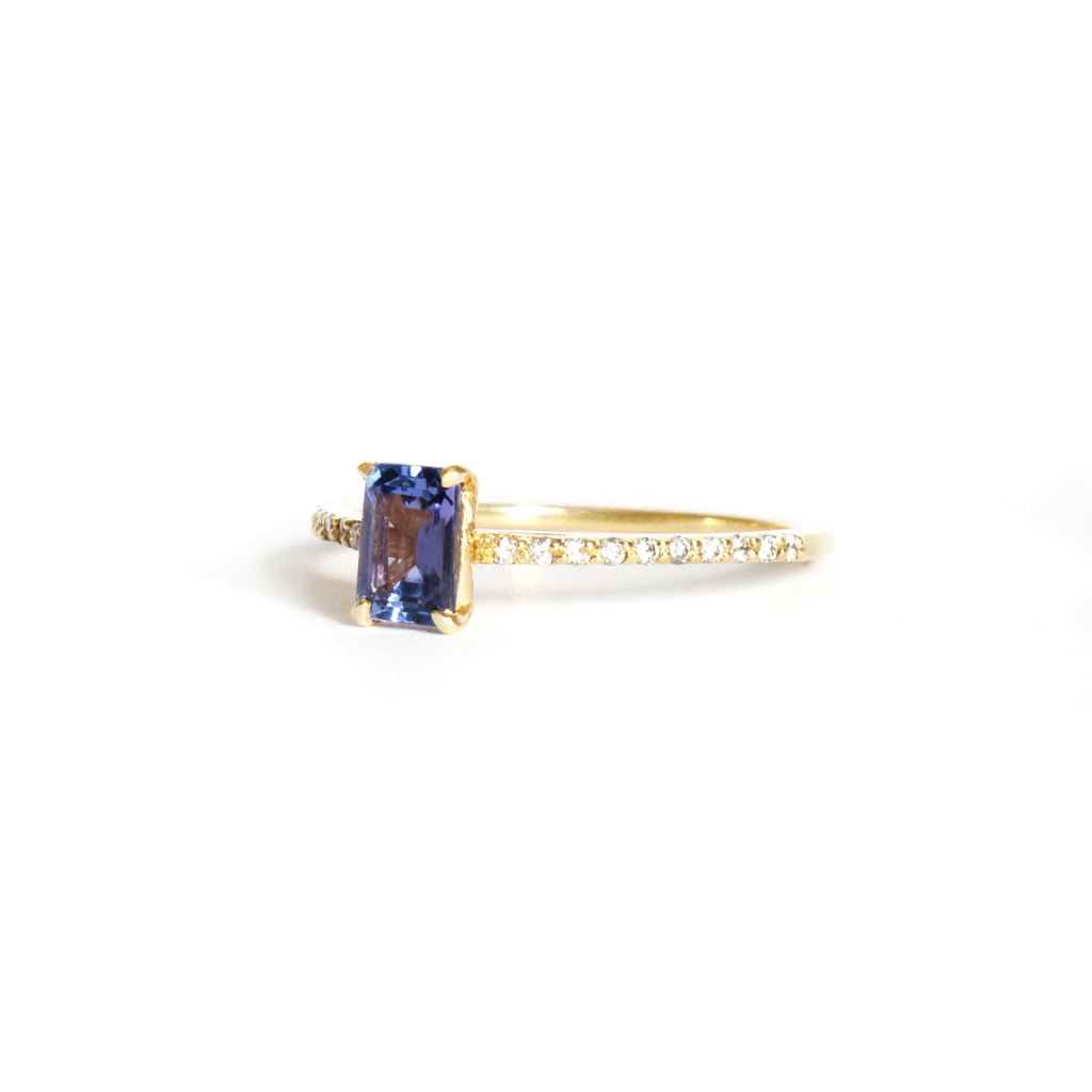 Must Have Octagonal Tanzanite Diamond Band Yellow Gold Ring