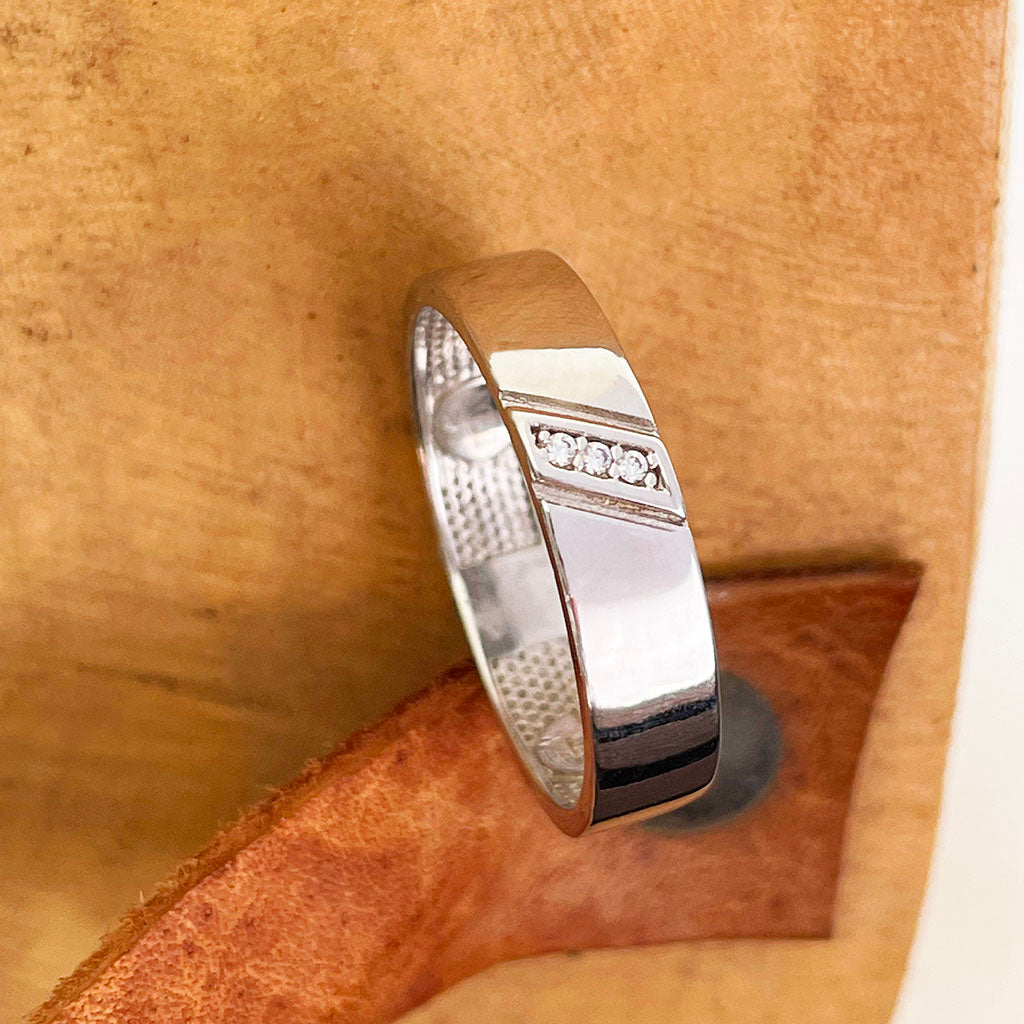 Silver mens ring