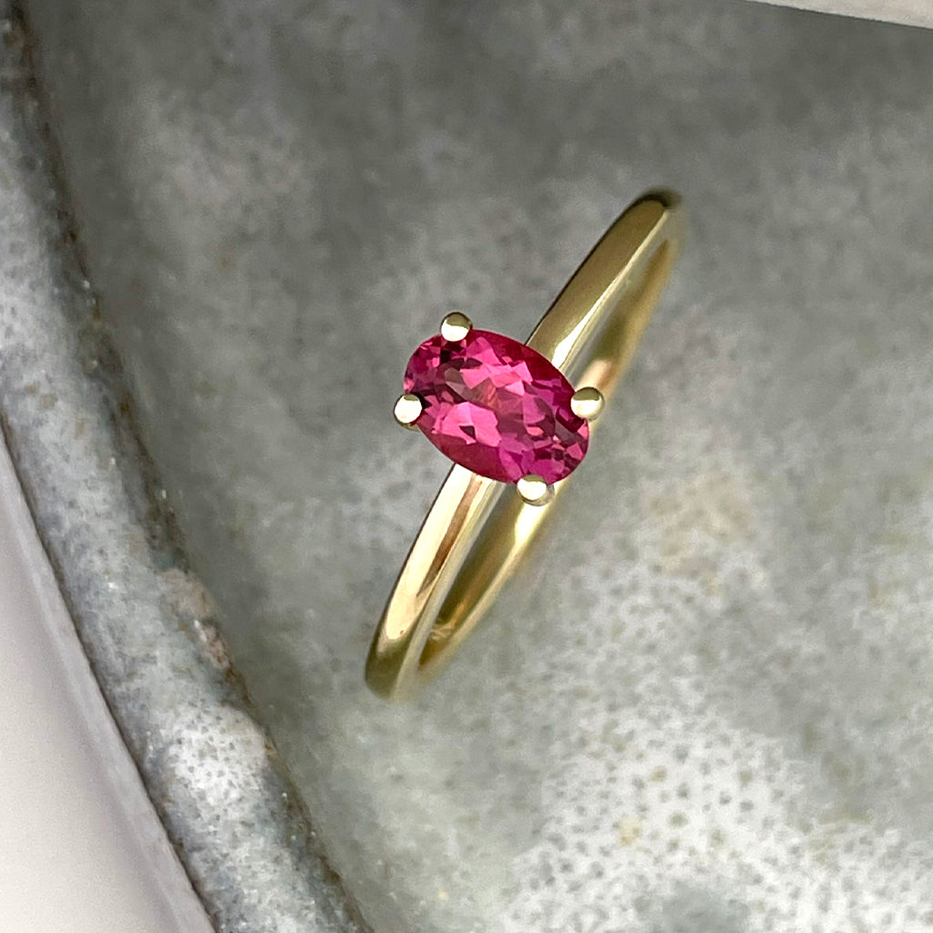 Simply Beautiful Solitaire Oval Cut Pink Tourmaline Yellow Gold Ring