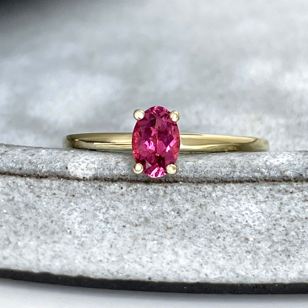 Simply Beautiful Solitaire Oval Cut Pink Tourmaline Yellow Gold Ring