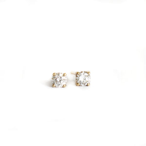 Simply Elegant White Diamond Yellow Gold Stud Earrings