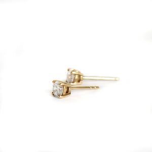 Simply Elegant White Diamond Yellow Gold Stud Earrings