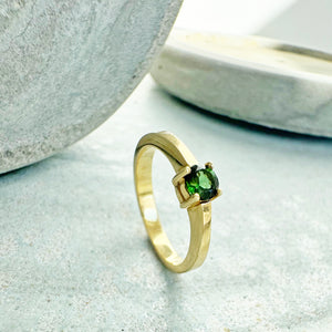 Solitaire Green Tourmaline Yellow Gold Ring