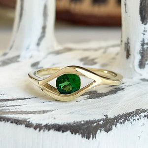 Tsavorite yellow gold ring