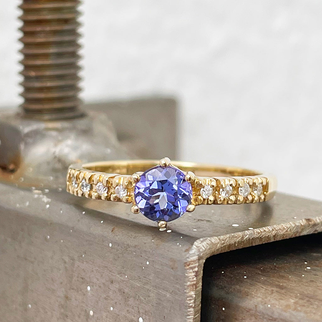 tanzanite and diamond band ring