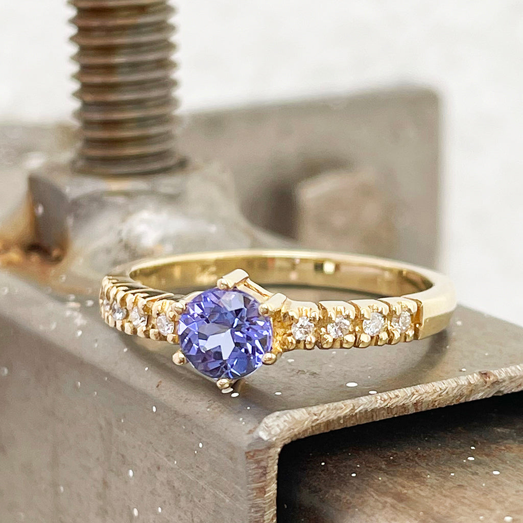 tanzanite and diamond band ring