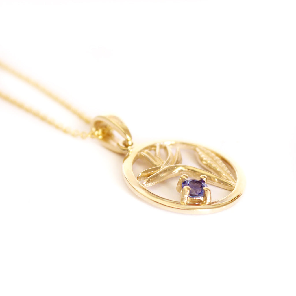 Tanzanite Circular Bird of Paradise Yellow Gold Pendant