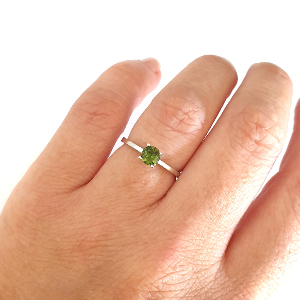 Delicate Solitaire Green Tourmaline Four Claw White Gold Ring