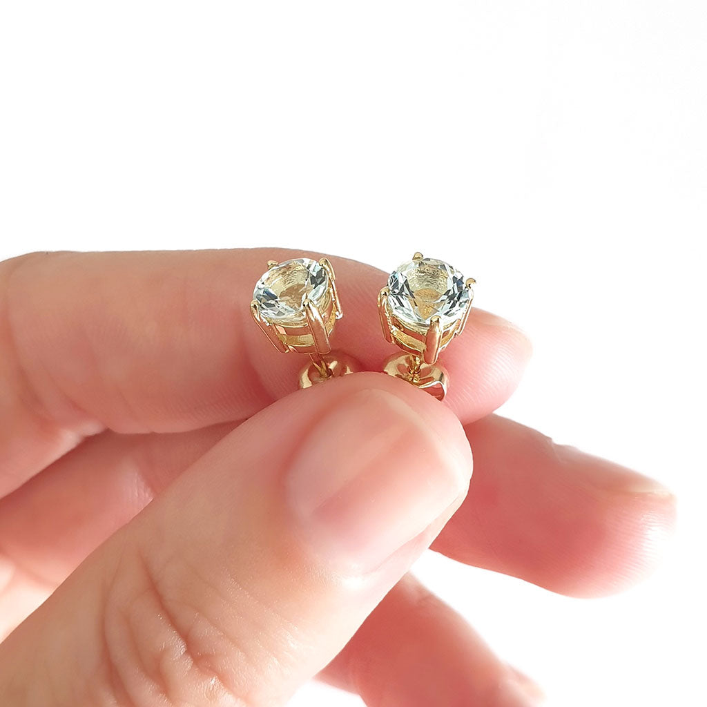  Four Claw Aquamarine Yellow Gold Studs