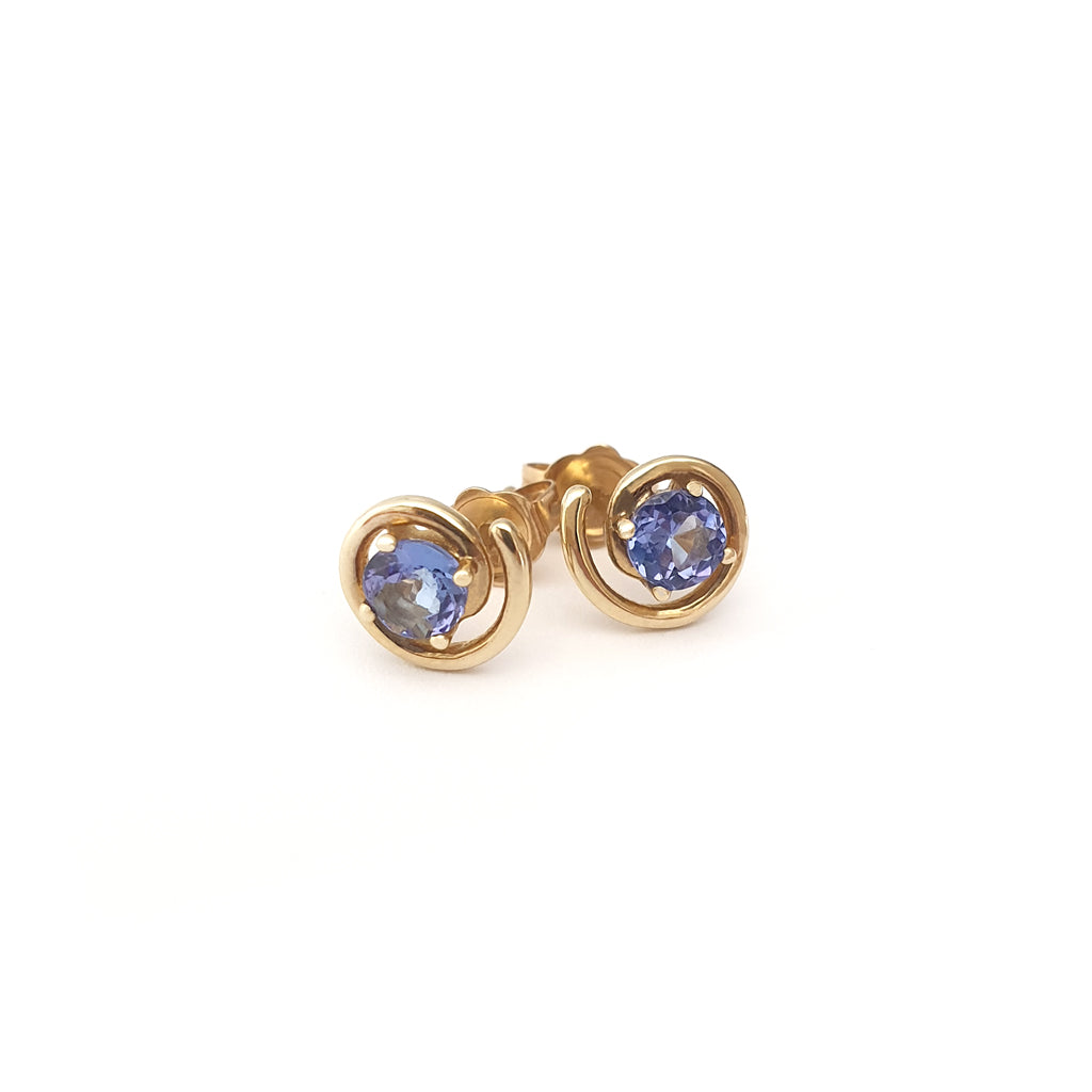 Flirty Yellow Gold Swirl Tanzanite Studs