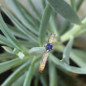 Petit Tapered Diamond Shoulder Tanzanite Yellow Gold Ring