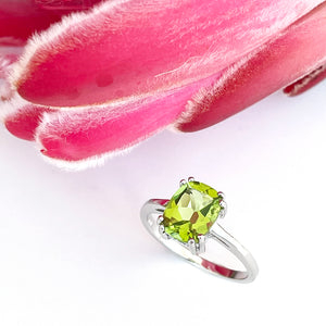 Silver Double Claw Peridot Cushion Cut Ring