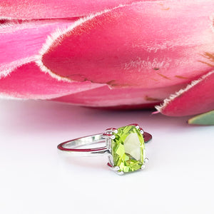 Silver Double Claw Peridot Cushion Cut Ring