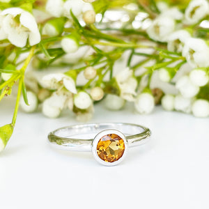 Silver Solitaire Round Tube Set Citrine Ring