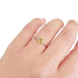 Silver Solitaire Six Claw Peridot Ring